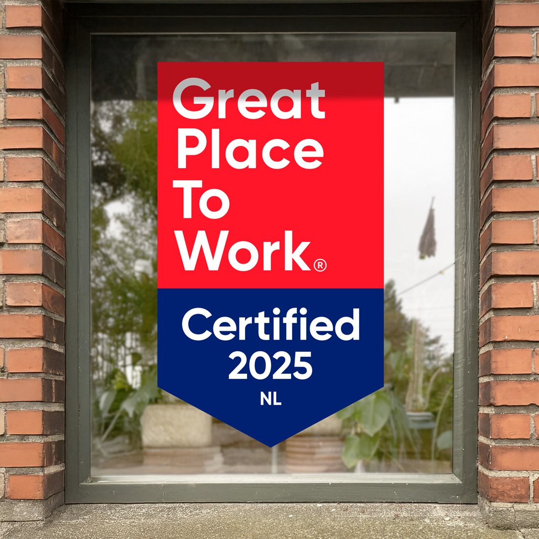 GPTW_Merchandise_Webshop_CertifiedSticker_L